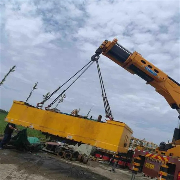 临朐随车吊吊集装箱怎么吊